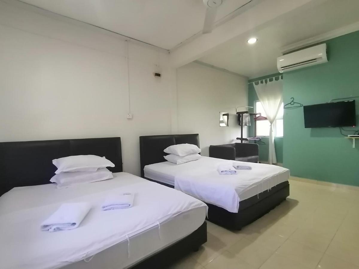 Fbs Inn Dungun Exterior photo